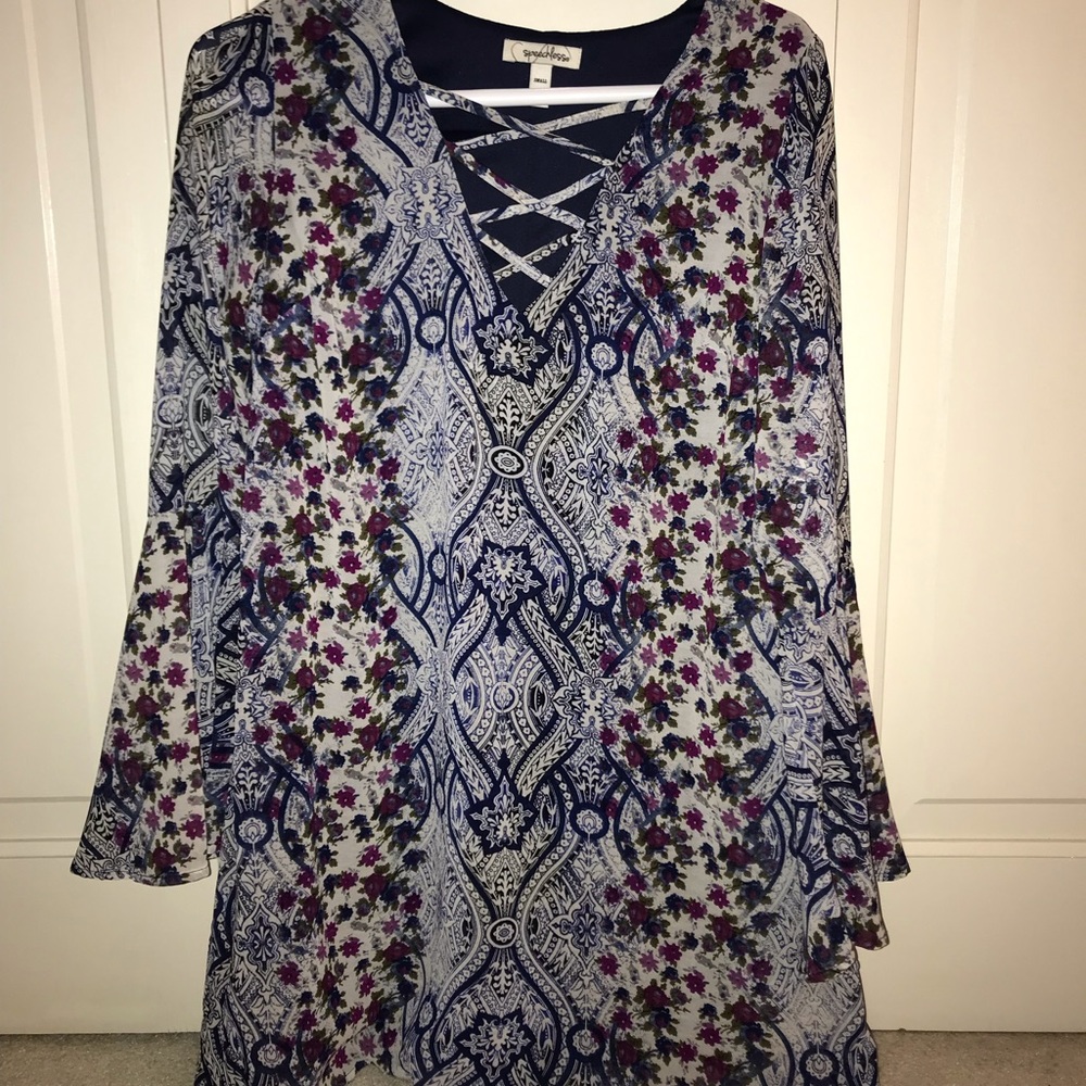 Flowy Dress with Flare Sleeves